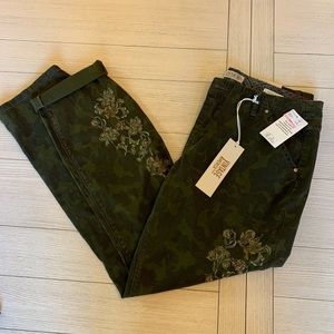 Vintage America Floral Accent Camo Jogger Pants